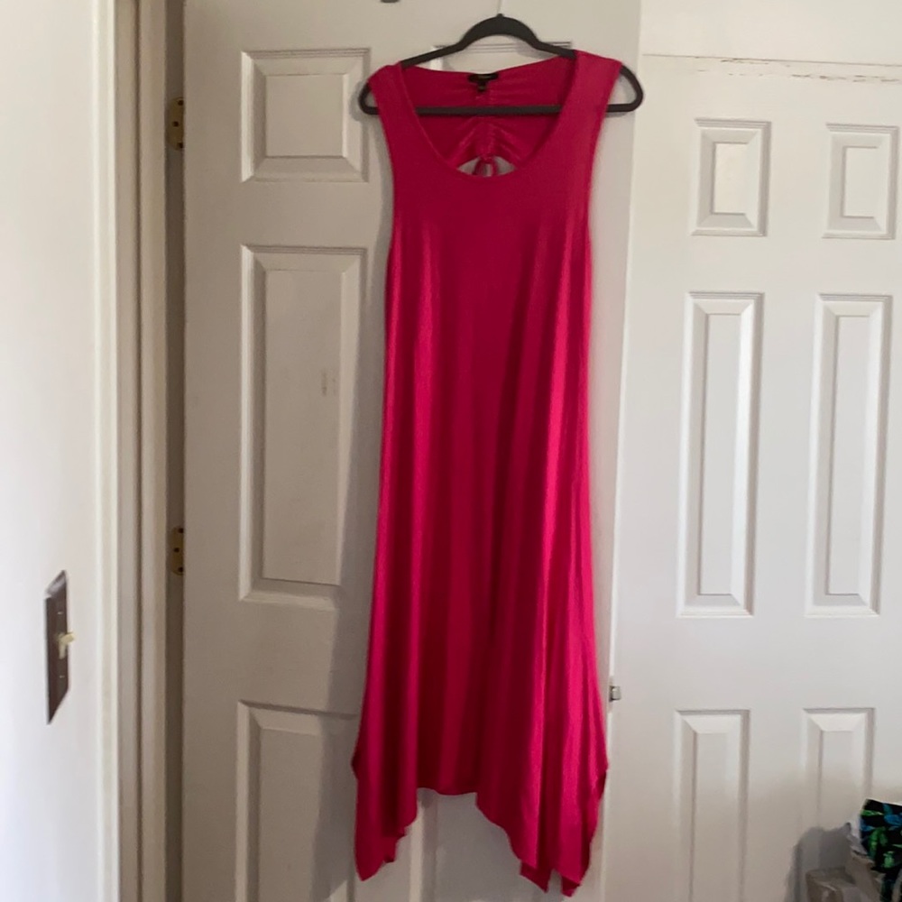 Cupio dress w/tie keyhole back, handkerchief hem L